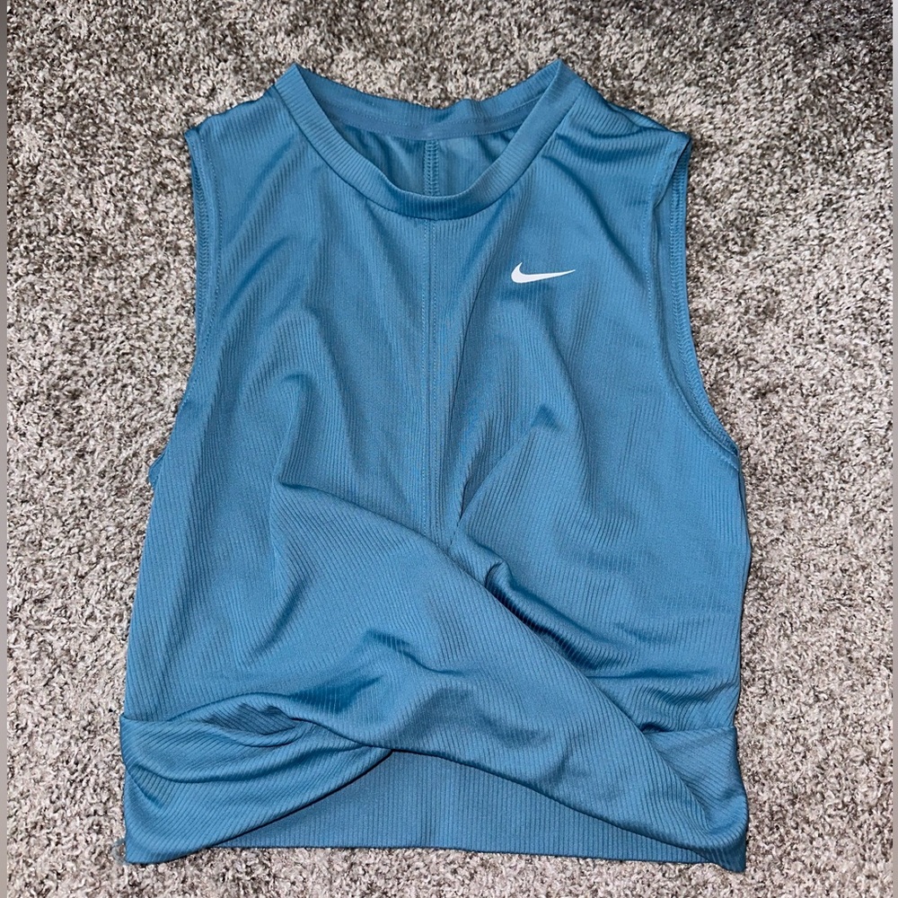Dri-Fit cropped tank